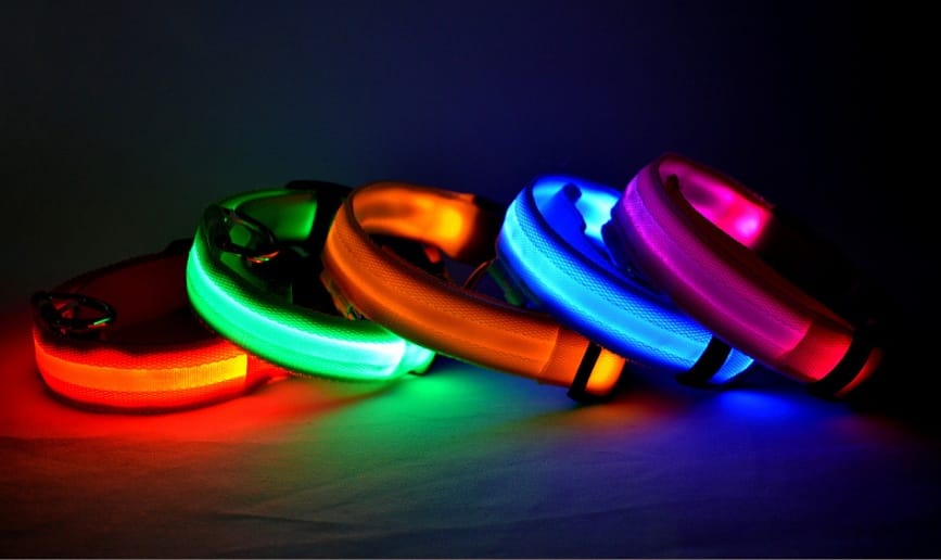 1 0 Collar luminoso LED de nailon para perros, seguridad nocturna, intermitente, que brilla en la oscuridad, correa ajustable para perros y gatos