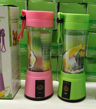1 0 D Set / Six Knives Licuadora portátil con batería recargable USB, mini batidora de zumos de frutas para cocina, mini exprimidor eléctrico portátil y sencillo para el hogar.