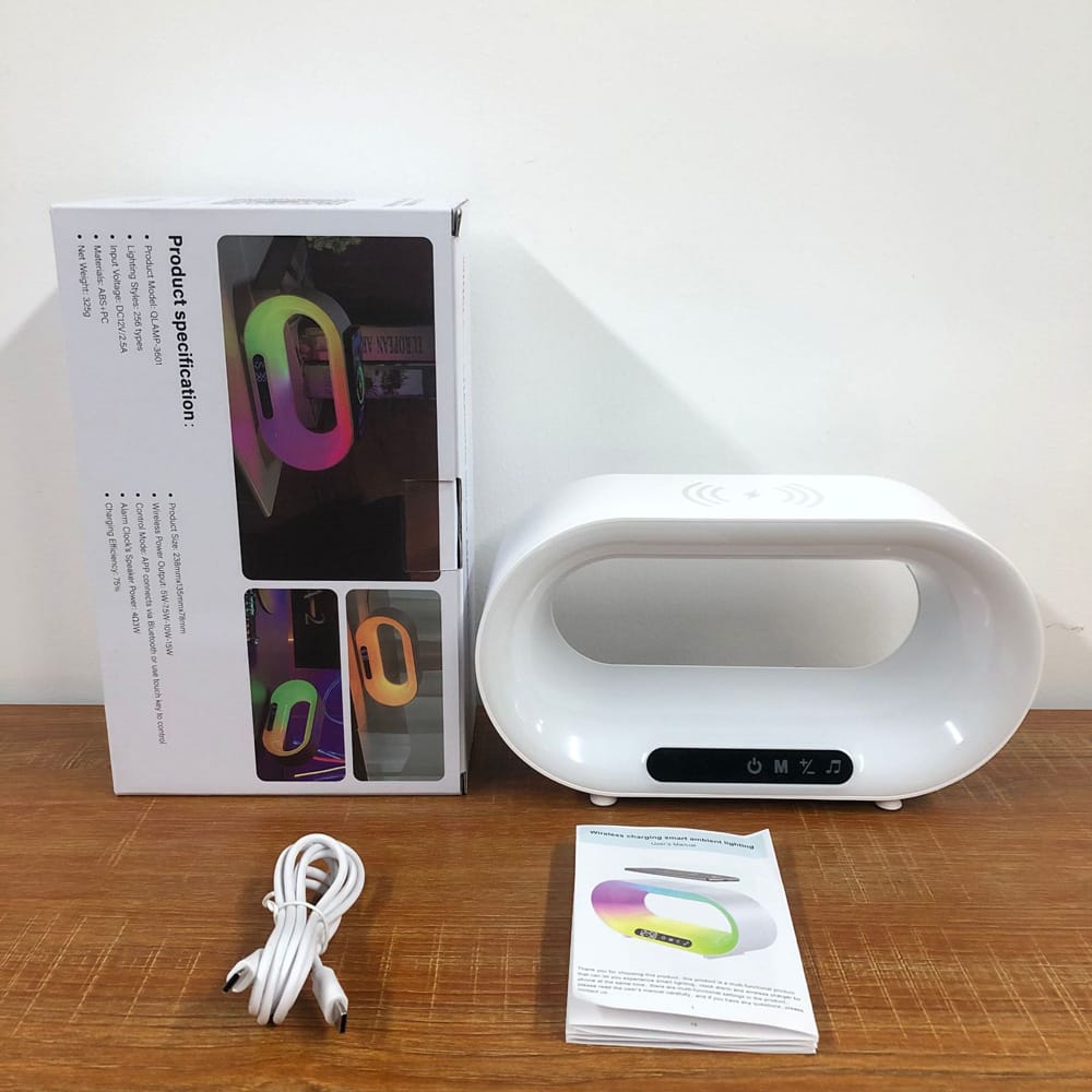 1 0 USB / White Lámpara de escritorio LED multifuncional 3 en 1 con control por aplicación, iluminación ambiental RGB, cargador inalámbrico inteligente y despertador.