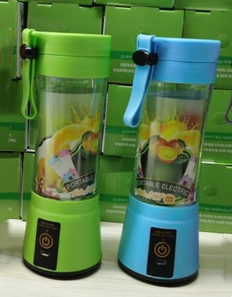 1 0 E Set / Six Knives Licuadora portátil con batería recargable USB, mini batidora de zumos de frutas para cocina, mini exprimidor eléctrico portátil y sencillo para el hogar.